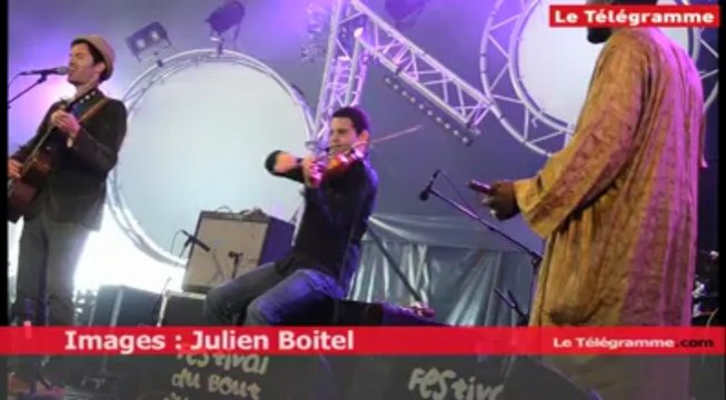 Bout du Monde. Piers Faccini improvise sous le chapiteau