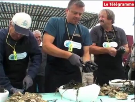 Paimpol. Fête de l'huître : concours de rapidité et de qualité