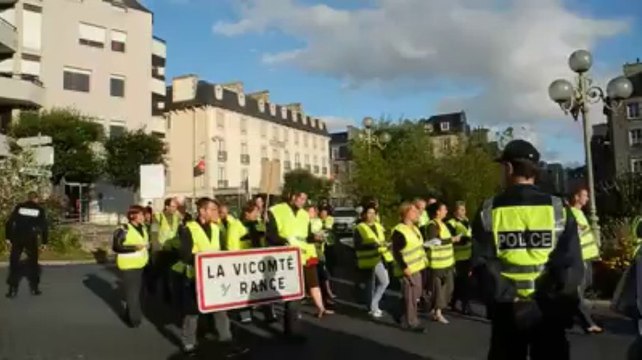 Dinan. Les parents de l'école de La-Vicomté-sur-Rance délocalisent... dans la rue