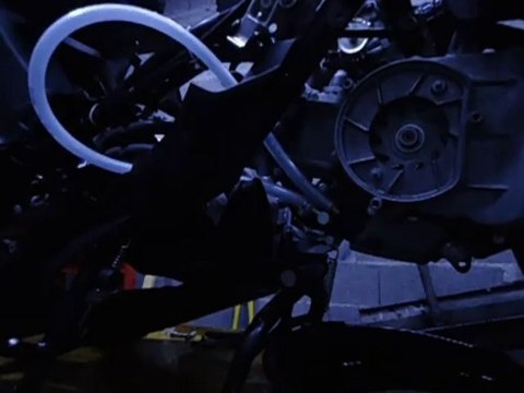 xmaxw radiateur huile vidange