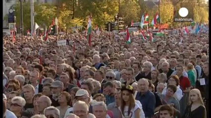 Macar Devrimi'ni anma törenlerinde gövde gösterisi