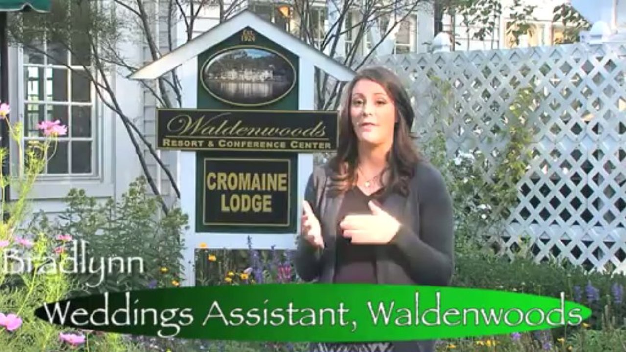 Romatic Wedding Venues Michigan Sparkling Sapphire Blue Lake