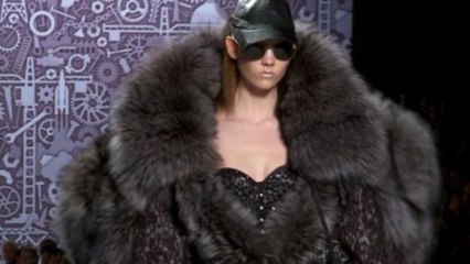 Style.com Fashion Shows - Viktor & Rolf: Fall 2010 Ready-to-Wear