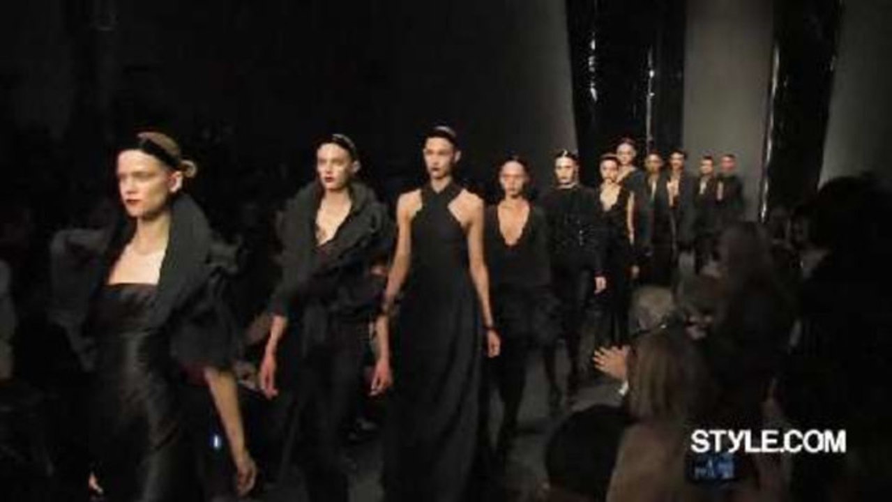 Style.com Fashion Shows - Donna Karan: Fall 2010 Ready-to-Wear