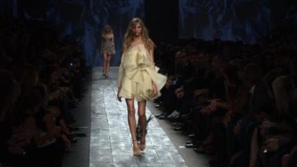 Style.com Fashion Shows - Valentino: Spring 2010 Ready-to-Wear