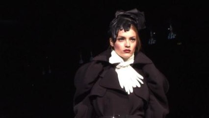 Style.com Fashion Shows - Dolce & Gabbana: Fall 2009 Ready-to-Wear