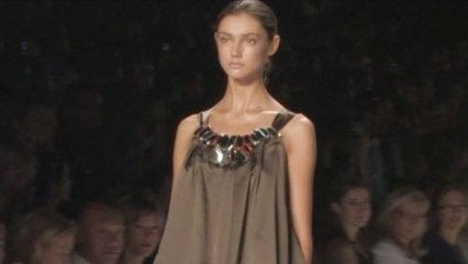 Style.com Fashion Shows - Vera Wang: Spring 2008 Ready-to-Wear