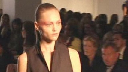 Style.com Fashion Shows - Calvin Klein: Spring 2007 Ready-to-Wear