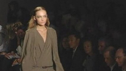 Style.com Fashion Shows - Donna Karan: Spring 2007 Ready-to-Wear