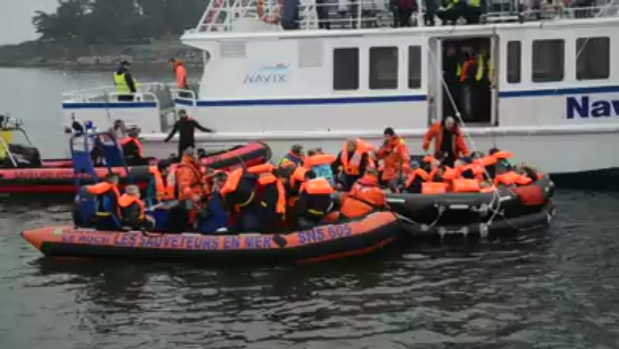 Golfe du Morbihan. La SNSM simule une collision entre navires