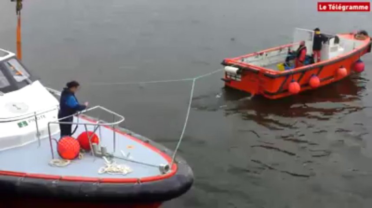 Lorient. Un bateau auto-redressable en démonstration