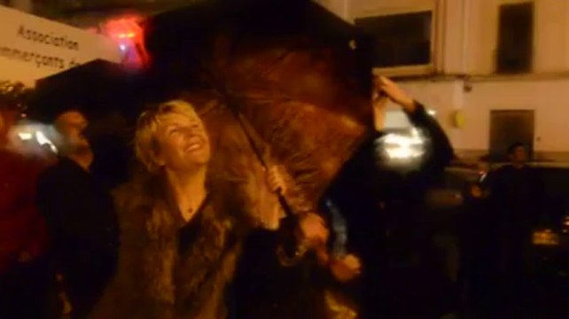 Morlaix. Le père Noël descend du viaduc !