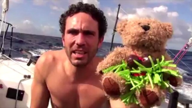 Vendée-Globe. Ambiance Carnaval pour Tanguy De Lamotte