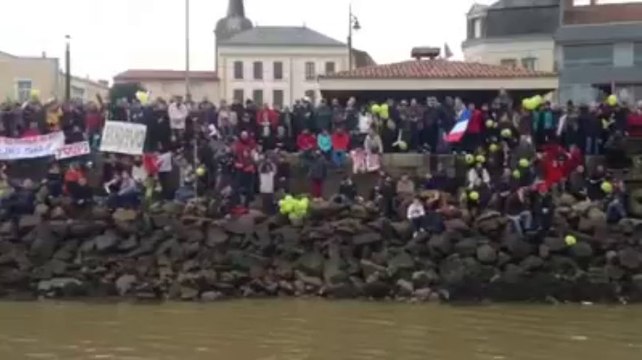 Vendée Globe. La foule massée aux abords du chenal attend Gabart