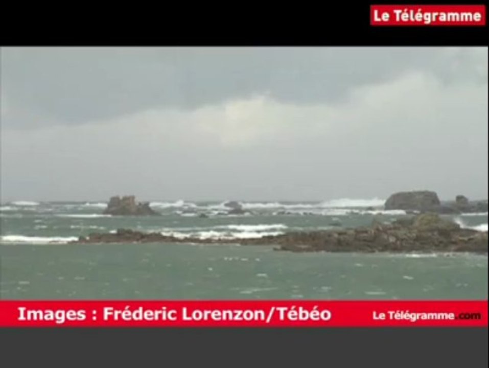 La tempête en Bretagne, vue de Roscoff et Santec