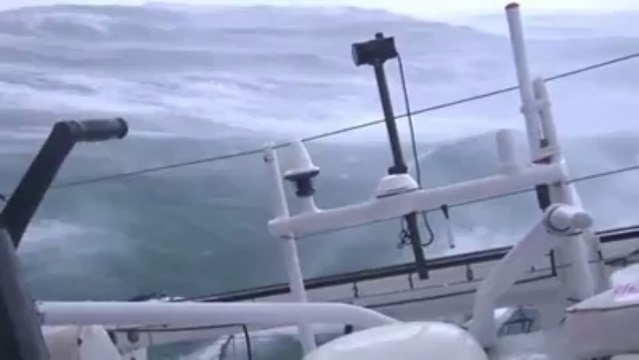 Vendée-Globe. Dans la tempête, les dernières heures de courses de Jean Le Cam