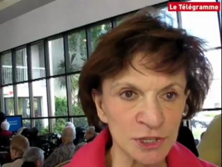 Maison de retraite. Michèle Delaunay, en visite à Guingamp et Callac