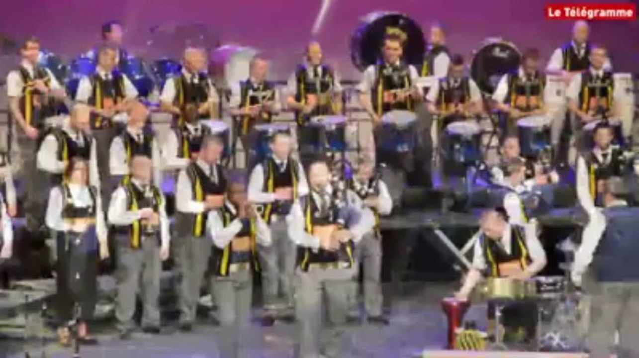 Bagadoù. La prestation du Bagad Kemper