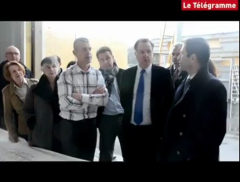 Plonévez-du-Faou. Benoît Hamon a visité la SCOP MCA