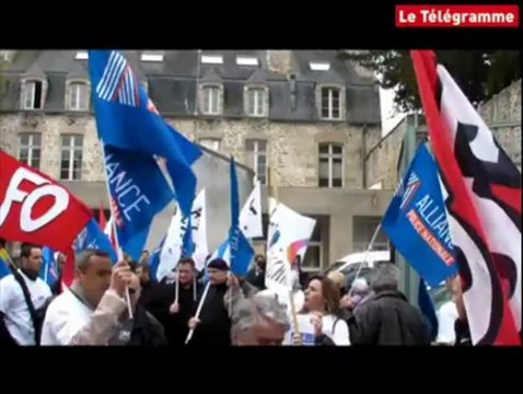 Dinan. 200 policiers chassent leur hiérarchie sous les huées