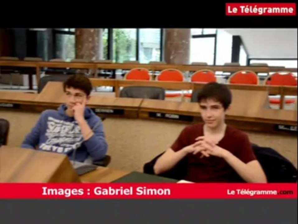 Vannes. Leçon d'instruction civique par François Goulard