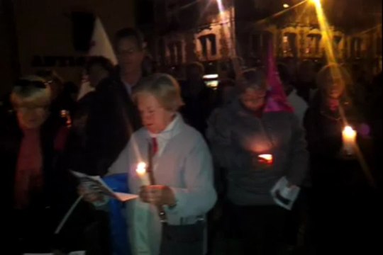 Vannes. Les anti-mariage gay manifestent devant les remparts