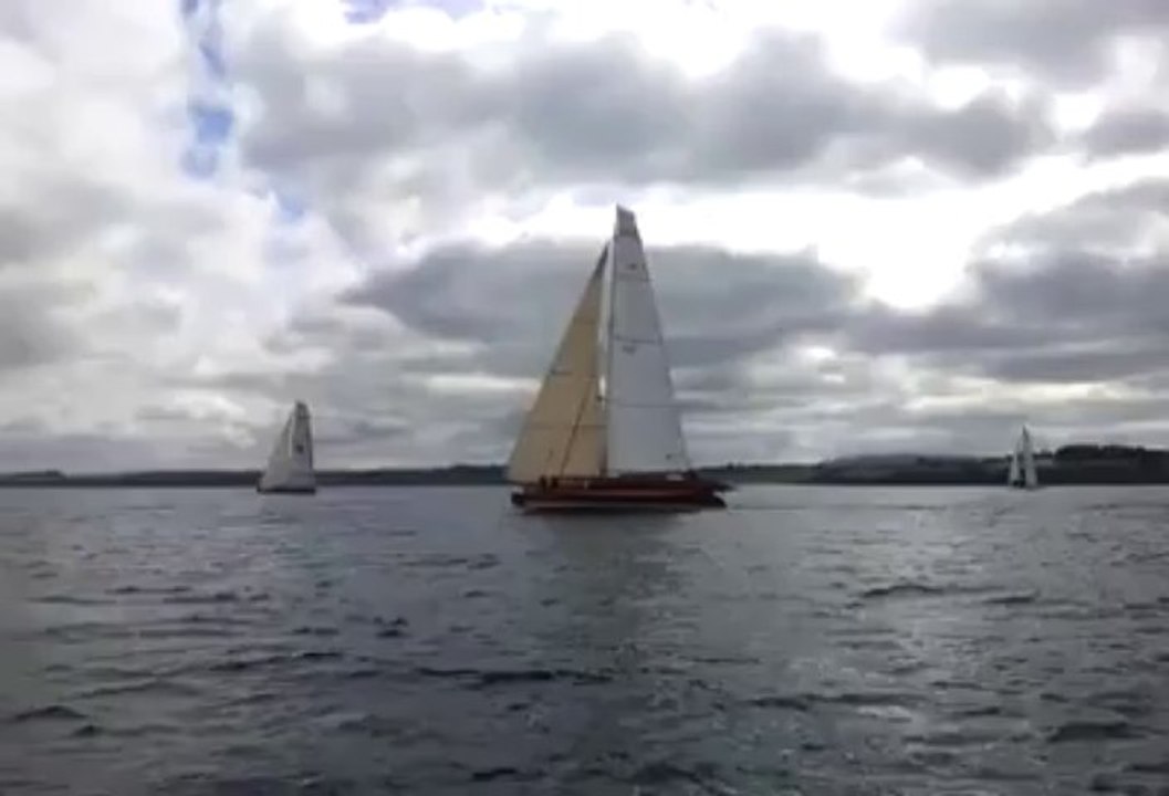 Grand prix Guyader. Spectacle en mer à Douarnenez