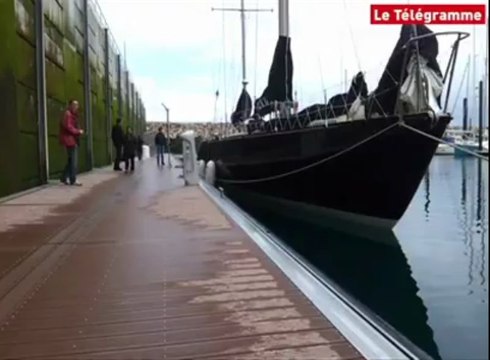 Voile. Les Pen Duick III et VI ont pris la mer, direction Saint-Quay Portrieux