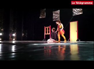 Lannion. Une épreuve du Bac cirque  sur la scène du Carré Magique
