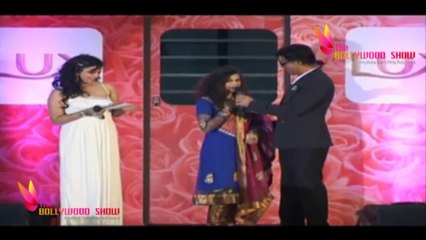 Shahrukh Khan Play DDLJ Train Scene With Hot Housewife