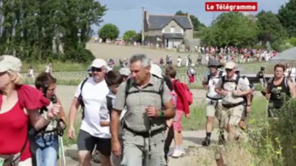 Tro Breiz. Il ouvre la marche aux pèlerins