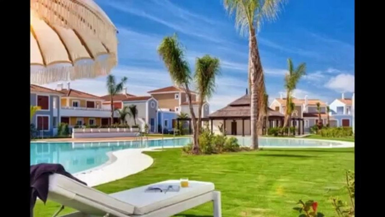 250 Mediterranean Style Apartments for sale in Diana Park, Estepona, Costa del Sol