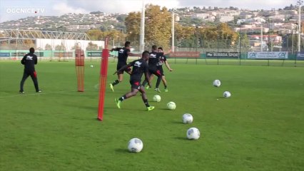 La jeunesse niçoise face au but (Bosetti, Maupay, Amavi, Benrahma)