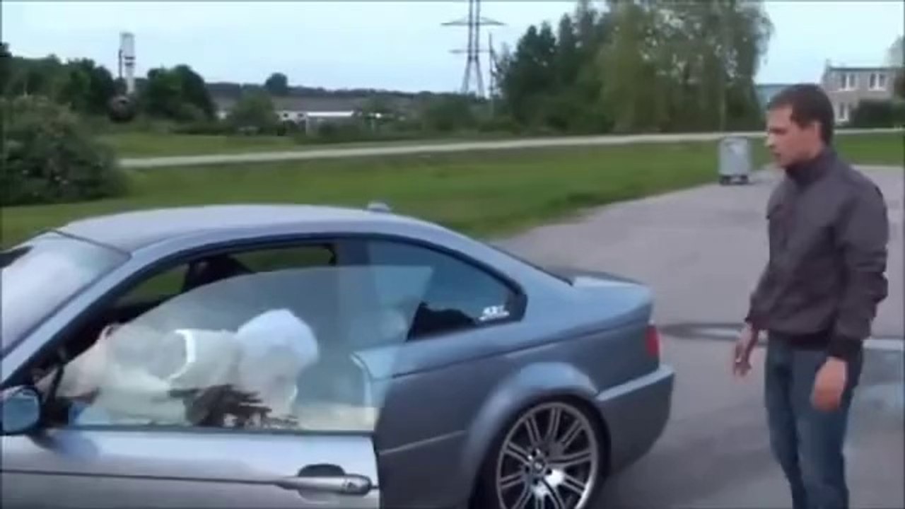 Büyükanne BMW M3 İle İnanılmaz Drift Yapıyor!