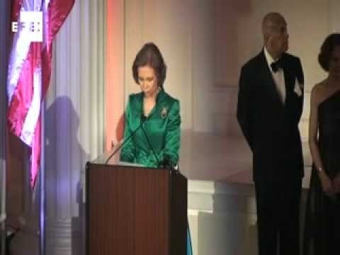 Queen Sofia presents Spain-United States gold medal awards in NY.