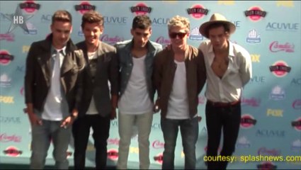 One Direction's FIRST EVER Award Performance