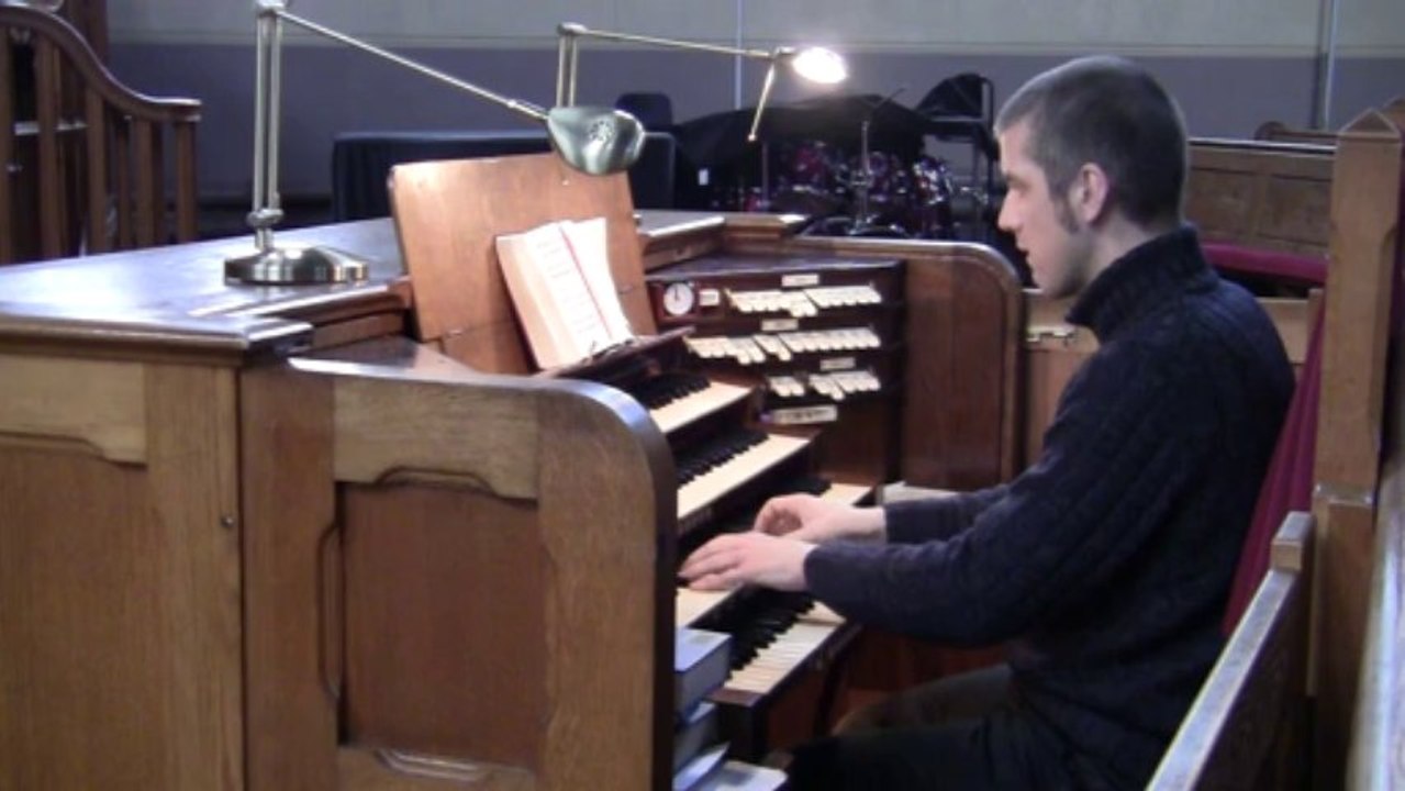 Loving Jesus, gentle Lamb - Chris Lawton at Wellingborough United Reformed Church, Northamptonshire