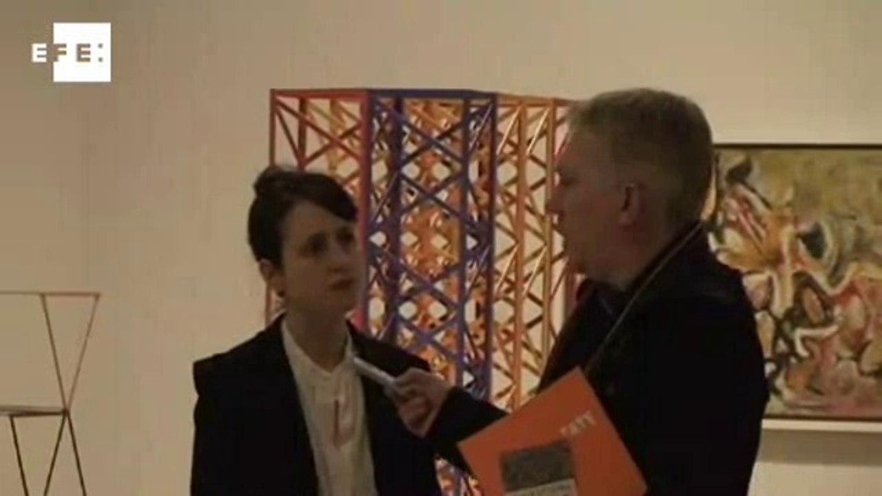 Exposição na Tate Britain mostra influência de artistas estrangeiros no Reino Unido.