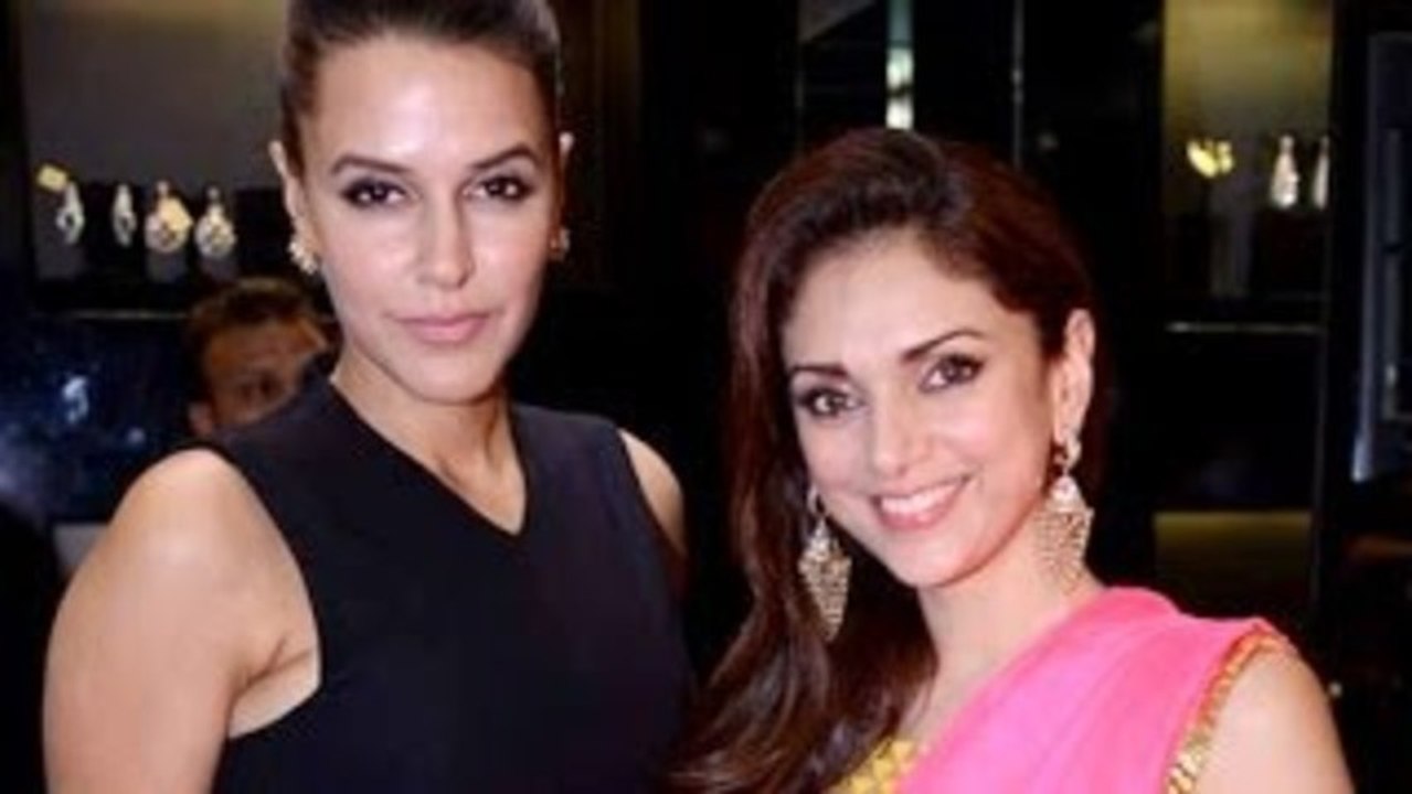 Bollywood Celebs at new Jewellers collection launch of Gehna