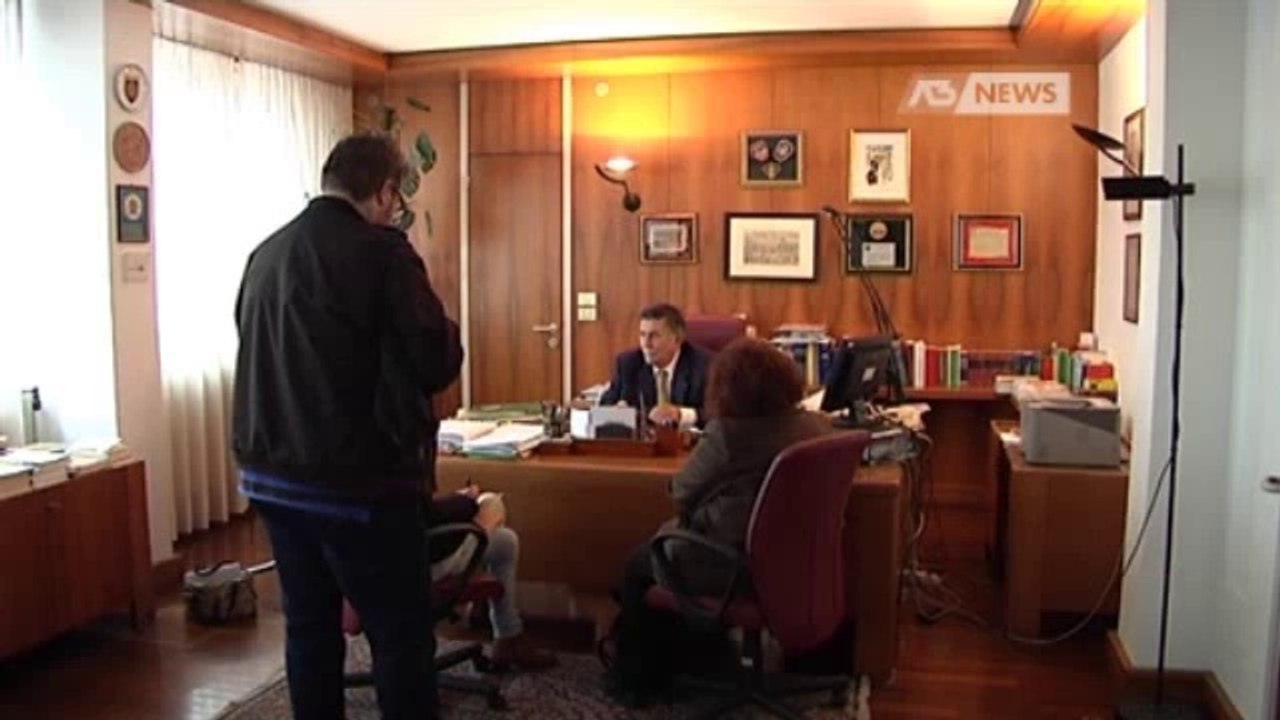 INDAGATI PER ABUSO D'UFFICIO
