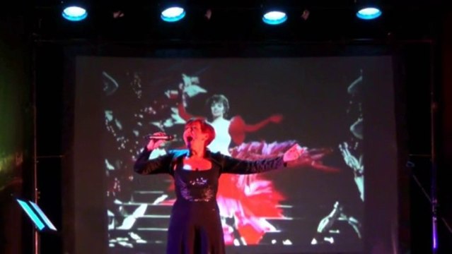 Delphine Mailland interprète New York New York