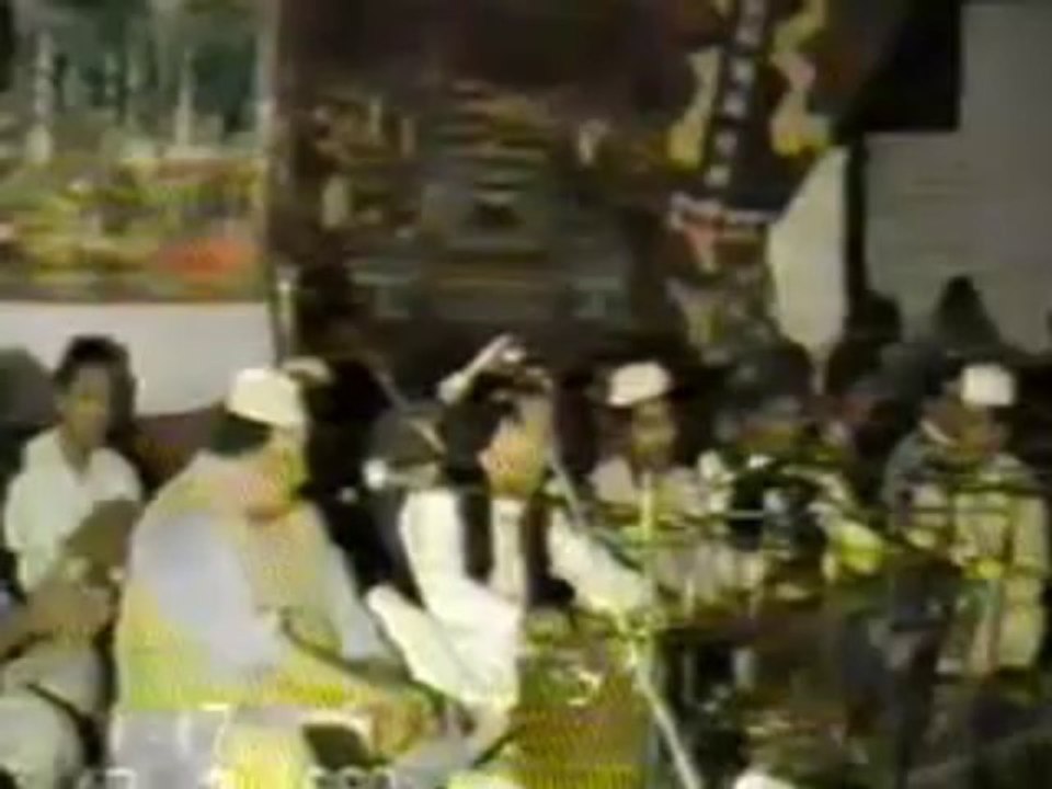NUSRAT FATEH ALI KHAN - Main Ne Dekha Use Ibtada Ho Gayi
