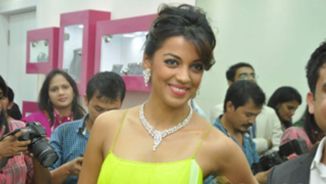 Mugdha Godse Launches Fione Fine Moissanite Jewelry Store !