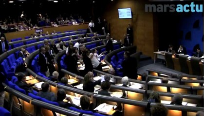 Mennucci : "j'assume que M. Gilles est un raciste"