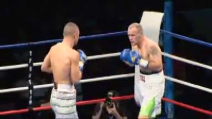 Boxe : le combat Bilel Latreche / Yoann Bloyer en grand format