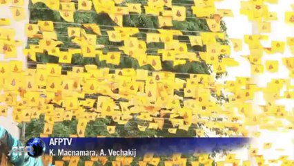 Thailand mourns top Buddhist leader