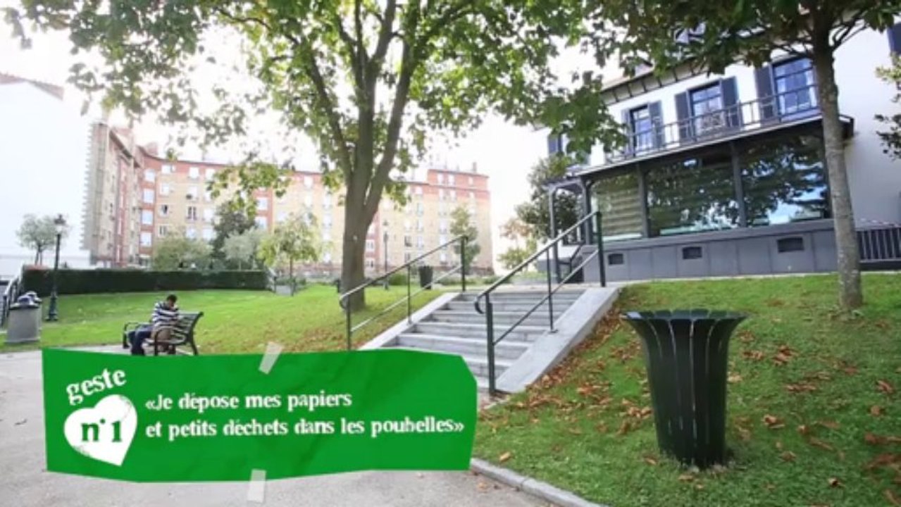 Vidéo Puteaux : Geste Propreté - Je dépose mes papiers et mes petits déchets dans les poubelles
