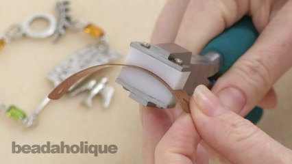 How to Use BeadSmith Bracelet Bending Pliers