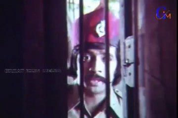 jayamalini bathing scene - Guru movie
