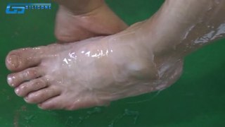 Lifecasting Tutorial: How to Make a Mold of Your Hand with addition silicone rubber